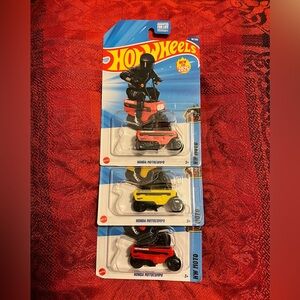 Hot Wheels Mattel 3 Honda Motocompo Toy Set - Red, Yellow, Black